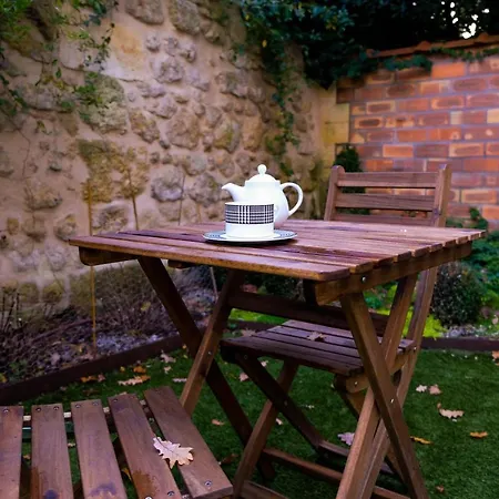 Le Clos D'emile Bed and Breakfast