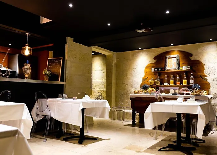 Le Clos D'emile Couette-café