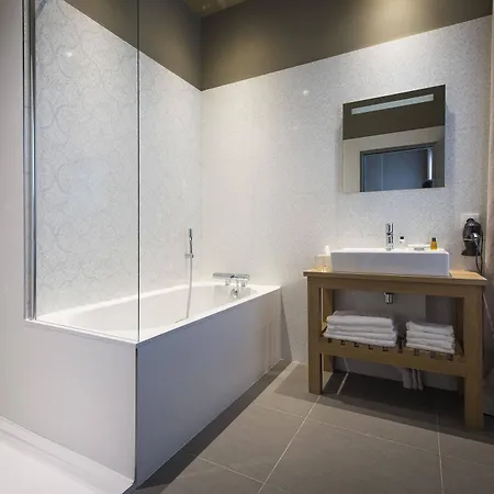 Couette-café Le Clos D'emile 2*